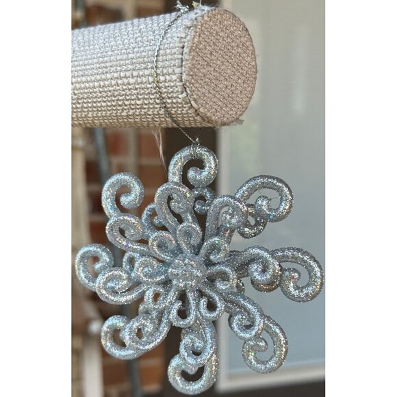 Glittery Silver Snowflake Christmas Holiday Ornament 4" (READ) - Picture 3 of 6